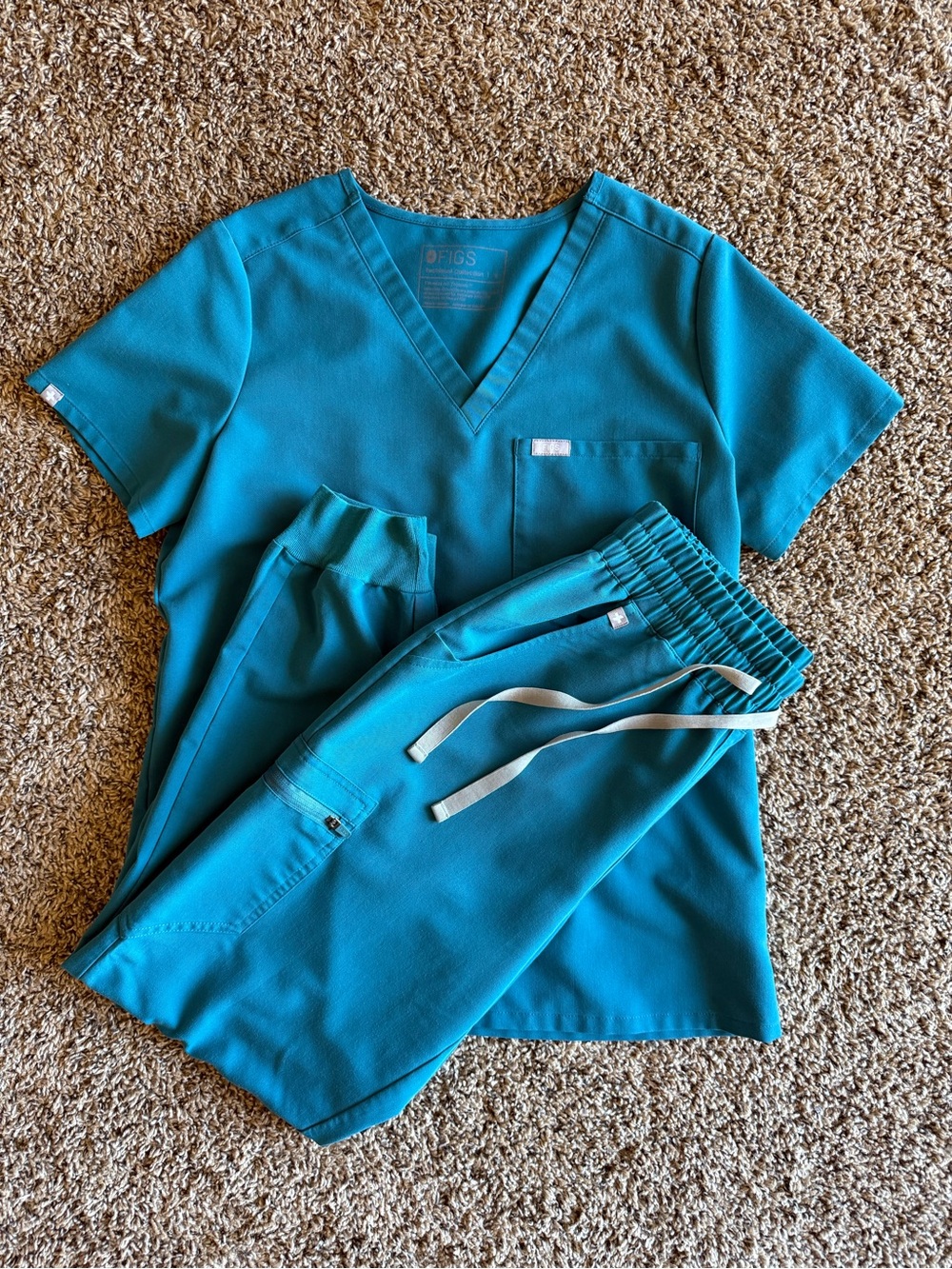 Figs Women's PACIFIC BLUE Scrub Set